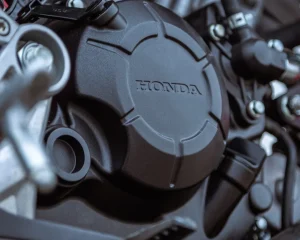 موتورسیکلت هوندا Honda CB 150R | نمایی از انجین تک سیلندر